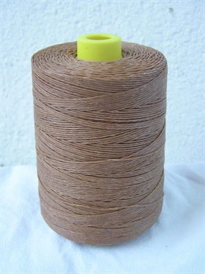 Vokset h�rtr�d. Lysebrun 5 meter.